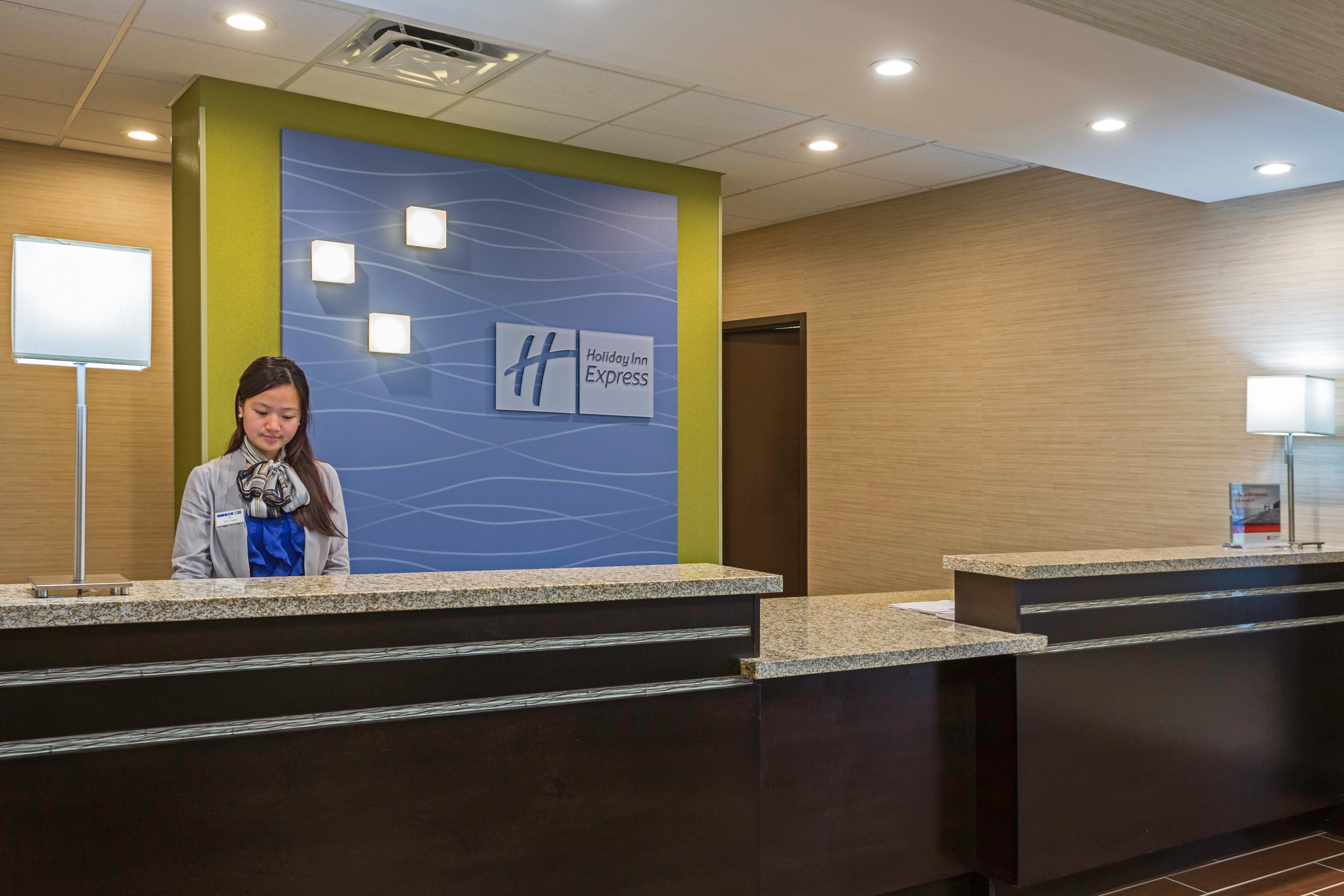 Holiday Inn Express Hotel & Suites Orlando East-Ucf Area By Ihg Alafaya Экстерьер фото