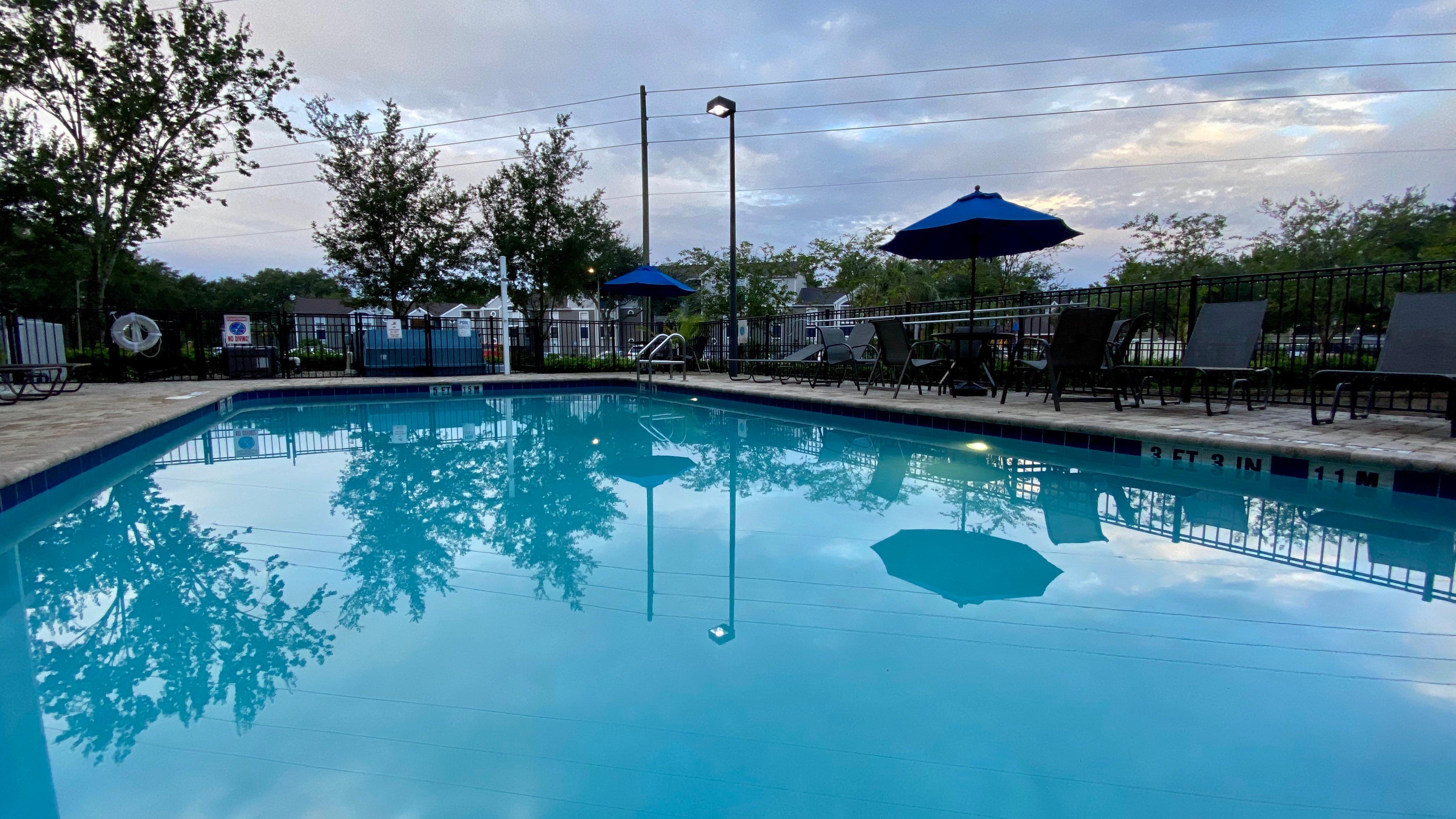 Holiday Inn Express Hotel & Suites Orlando East-Ucf Area By Ihg Alafaya Экстерьер фото
