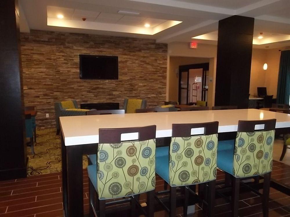 Holiday Inn Express Hotel & Suites Orlando East-Ucf Area By Ihg Alafaya Экстерьер фото