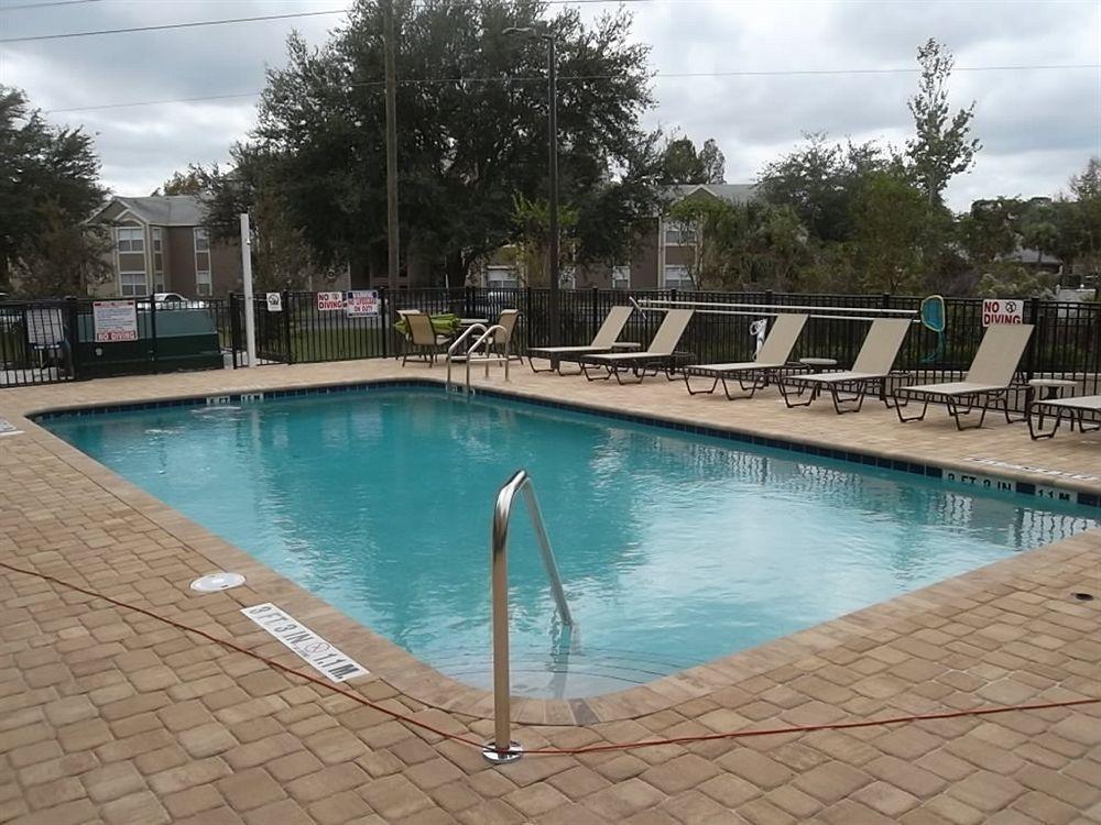 Holiday Inn Express Hotel & Suites Orlando East-Ucf Area By Ihg Alafaya Экстерьер фото